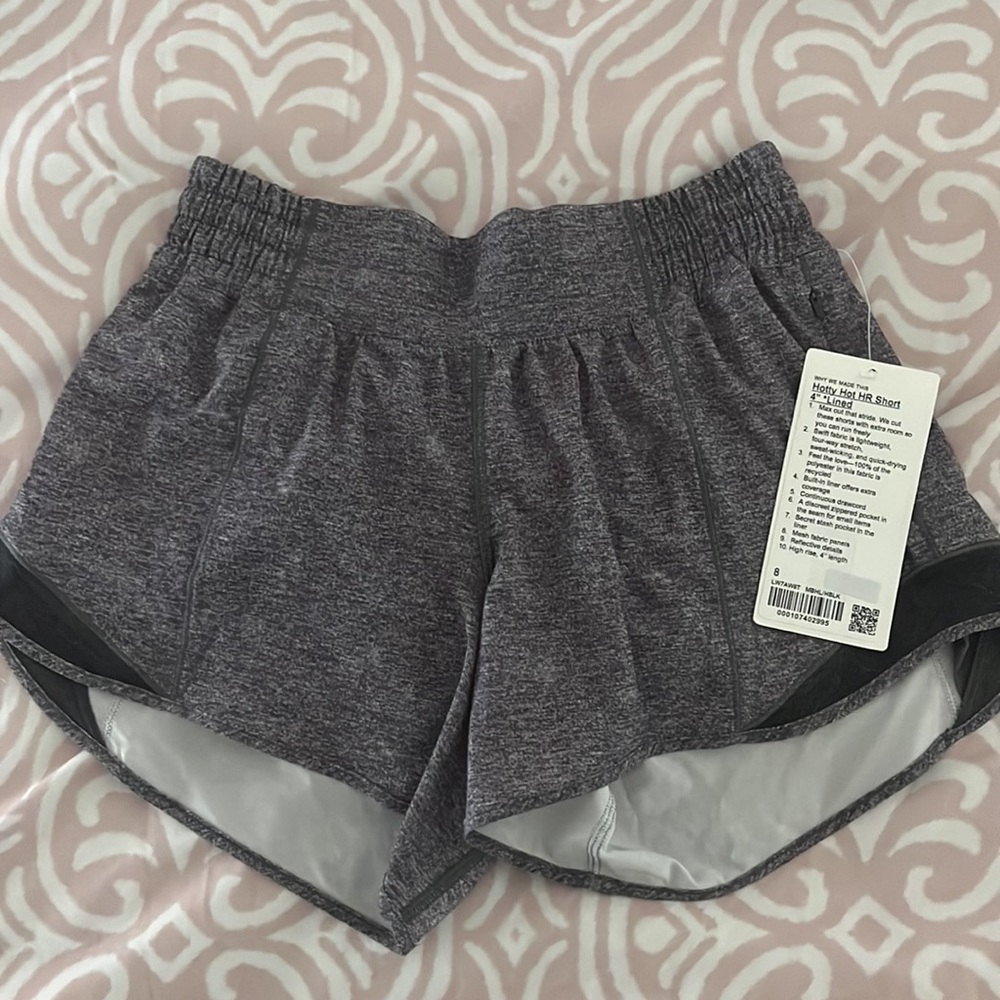 NWT Hotty Hot High Rise Lined shorts 4” size 8